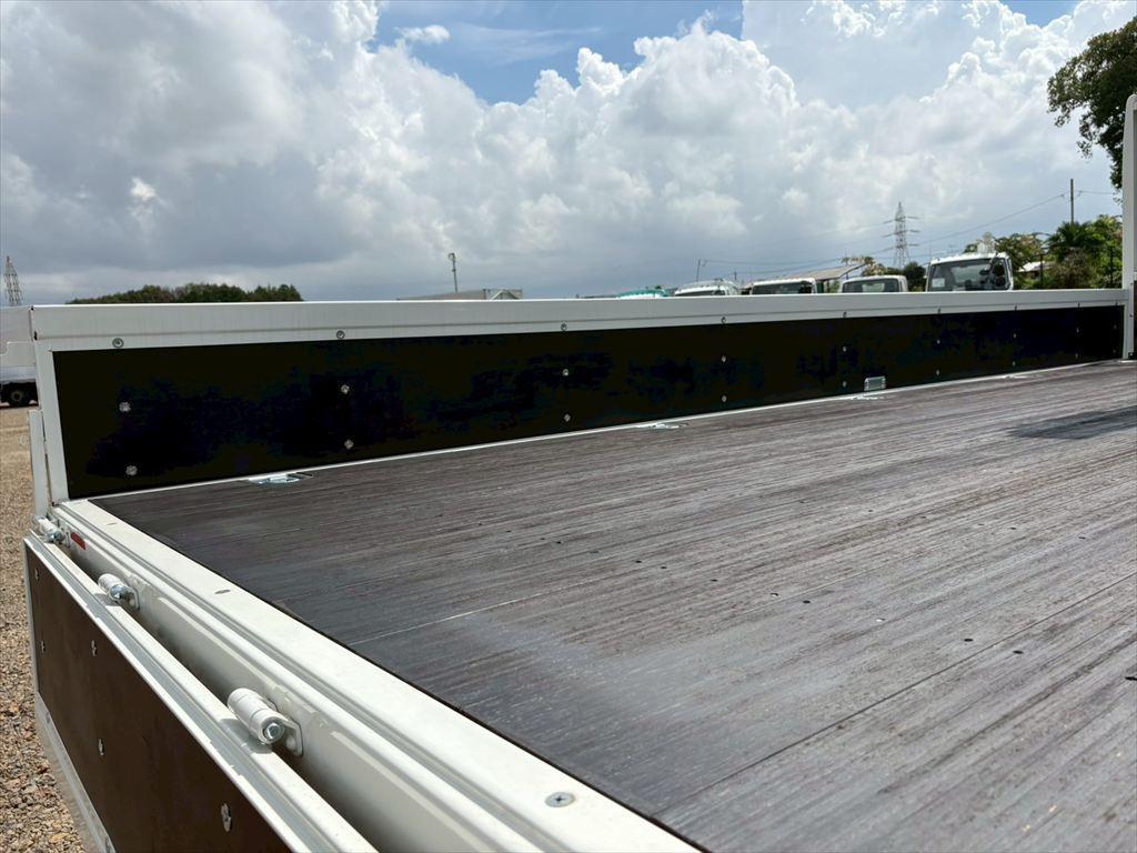 日野 レンジャー 2PG-FD2ABA(2WD)の写真9