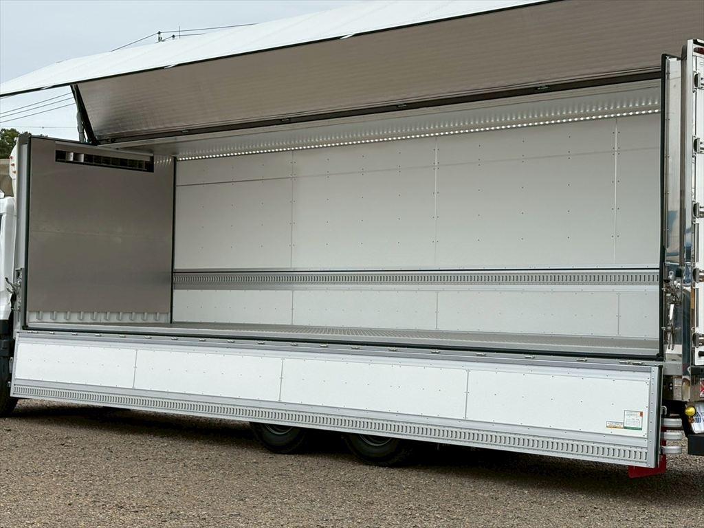 UD クオン 2PG-CD4FA(6x2)の写真12