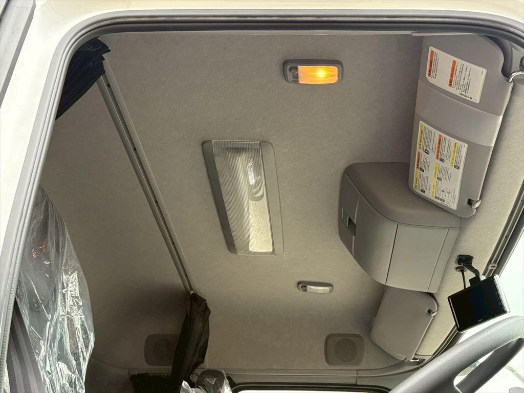 UD クオン 2PG-CD4FA(6x2)の写真24