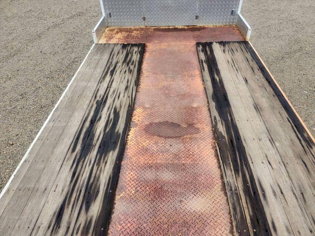 UD クオン 2PG-CW5BL(6x4)の写真9