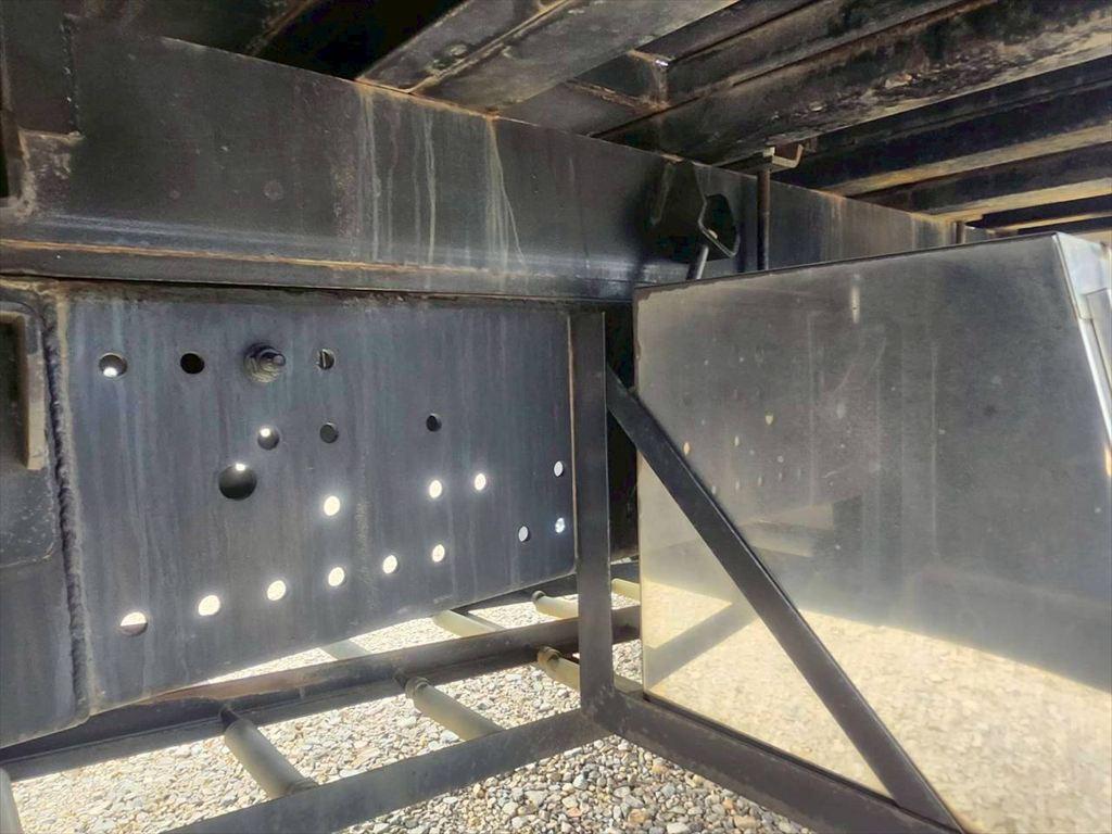 UD クオン 2PG-CW5BL(6x4)の写真16