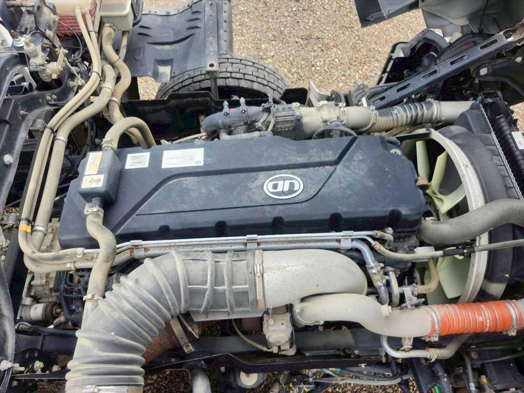 UD クオン 2PG-CW5BL(6x4)の写真18