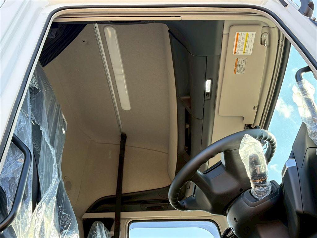 三菱 スーパーグレート 2RG-FP84VDR(2WD)の写真24