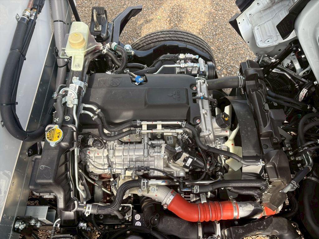 三菱 キャンター 2RG-FBA20(2WD)の写真18