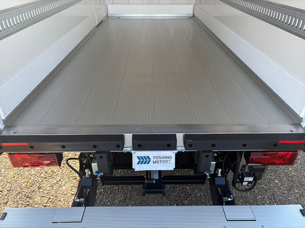 三菱 キャンター 2RG-FEB80(2WD)の写真8