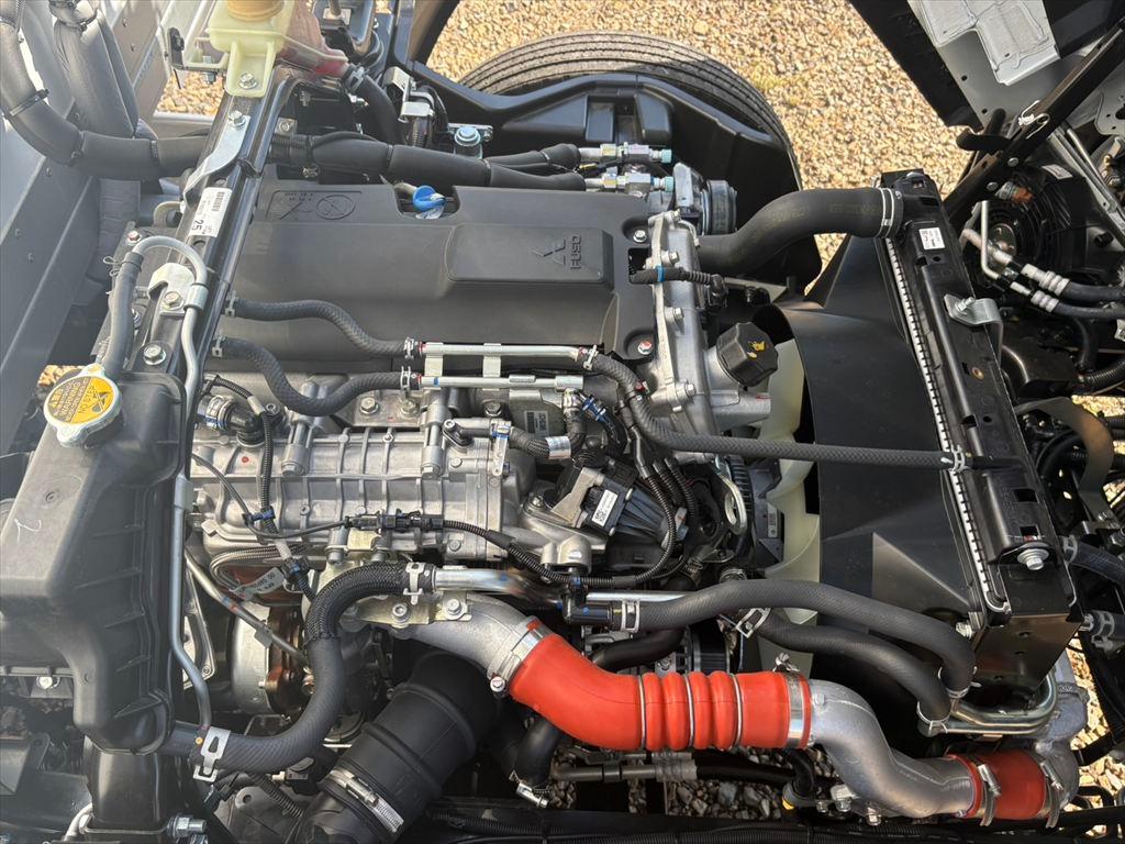 三菱 キャンター 2RG-FEB80(2WD)の写真19