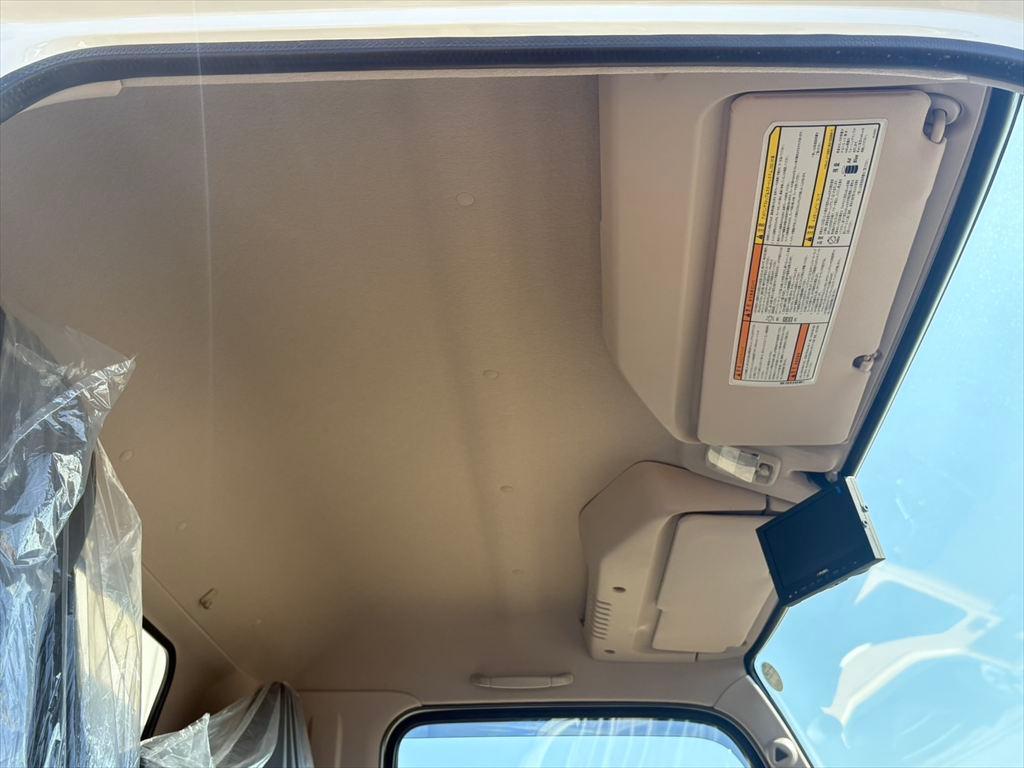 三菱 キャンター 2RG-FEB80(2WD)の写真24