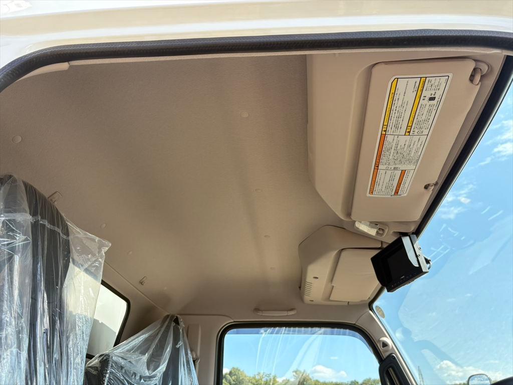 三菱 キャンター 2RG-FEB80(2WD)の写真24