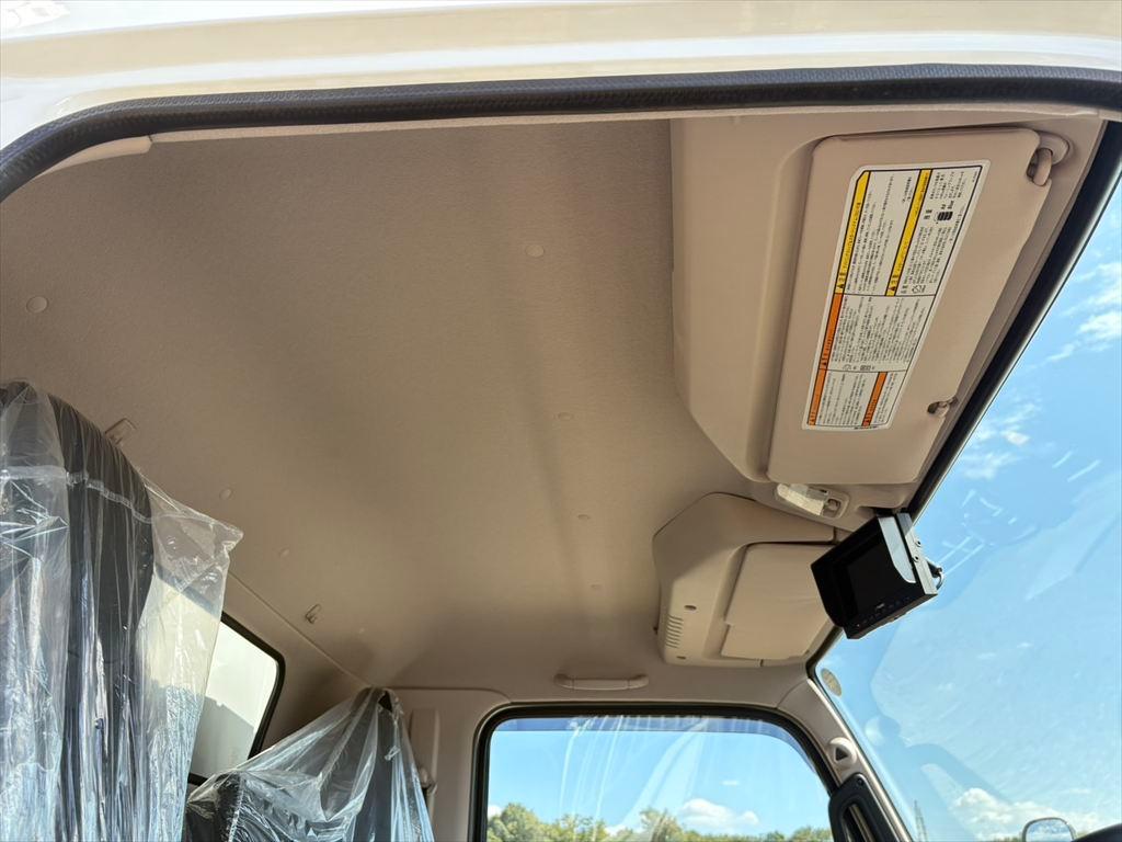 三菱 キャンター 2RG-FEB80(2WD)の写真24