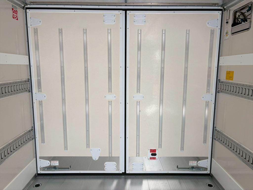 三菱 ファイター 2KG-FK65F(2WD)の写真11