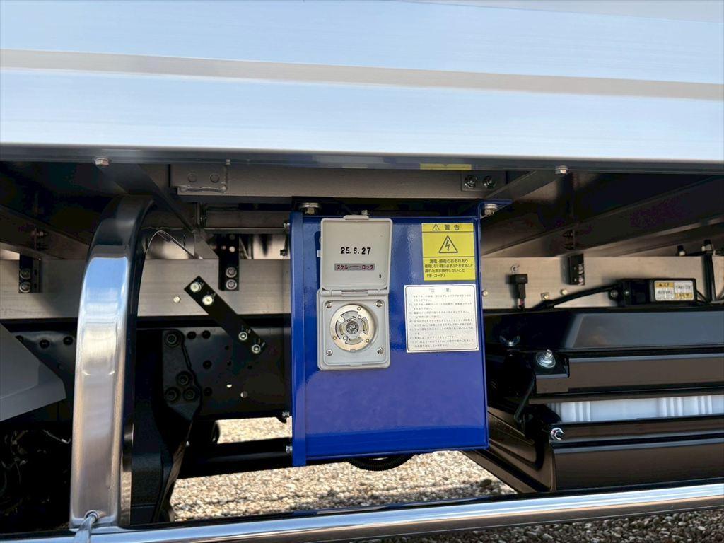 三菱 ファイター 2KG-FK65F(2WD)の写真15