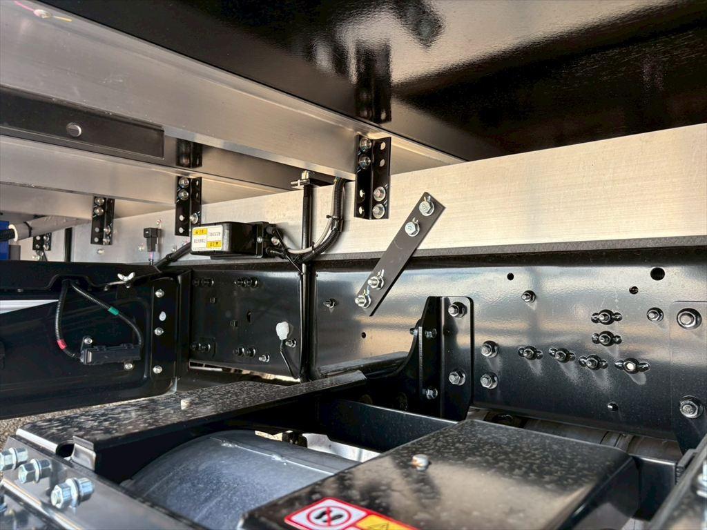 三菱 ファイター 2KG-FK65F(2WD)の写真17