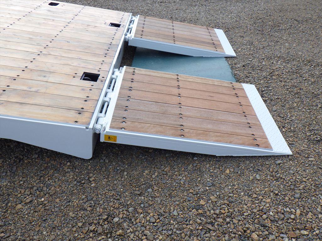 三菱 スーパーグレート 2PG-FS80VZ(8x4)の写真12