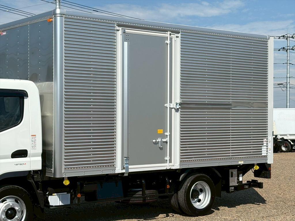 三菱 キャンター 2RG-FEB80(2WD)の写真6