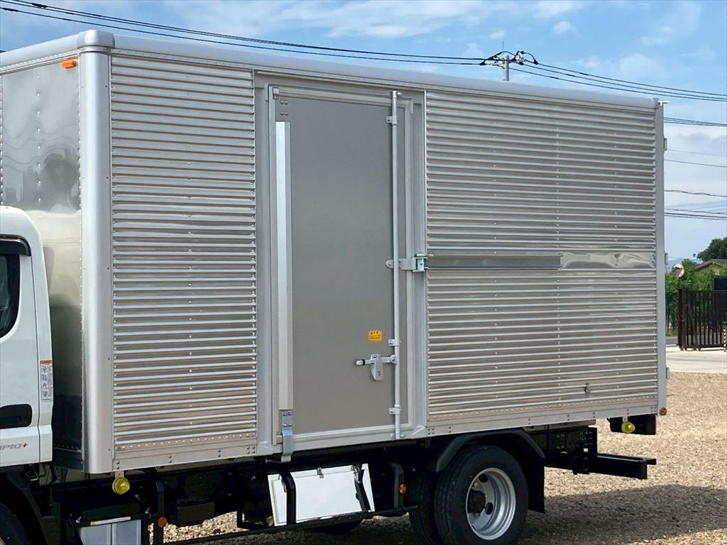 三菱 キャンター 2RG-FEAV0(2WD)の写真6