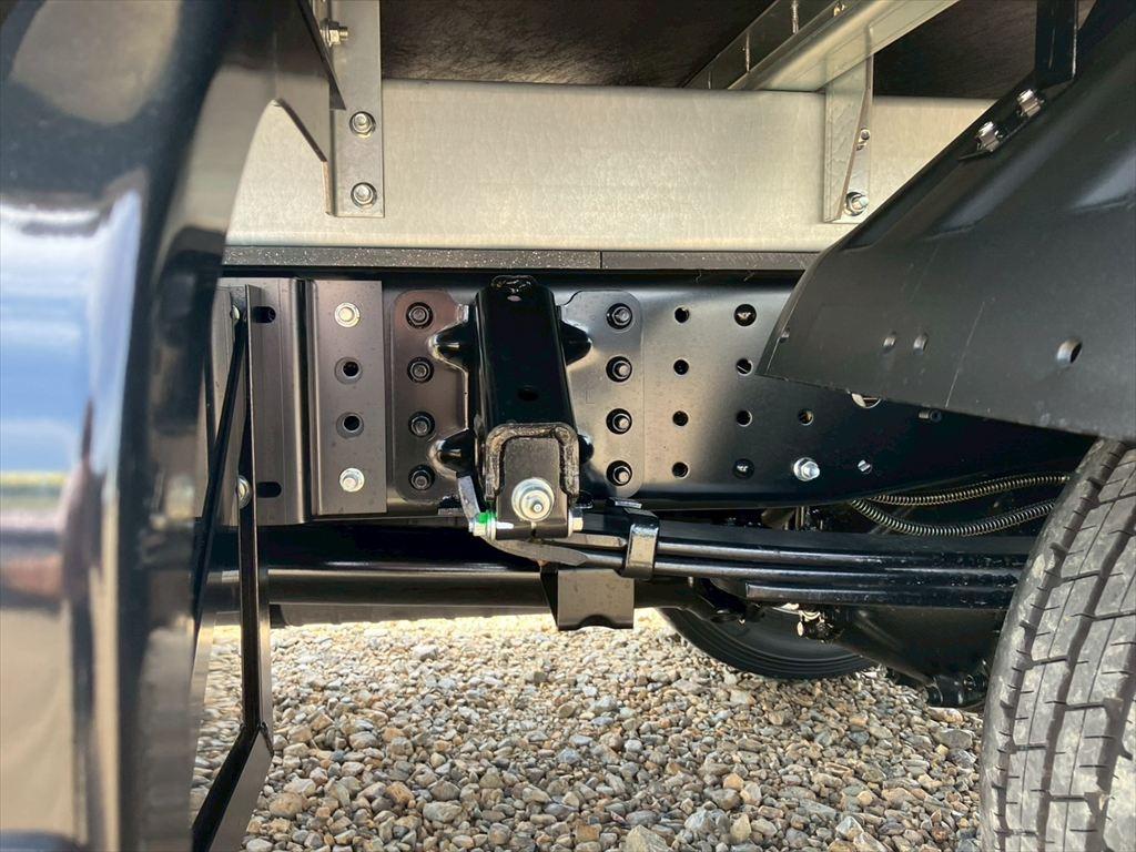 三菱 キャンター 2RG-FEAV0(2WD)の写真15