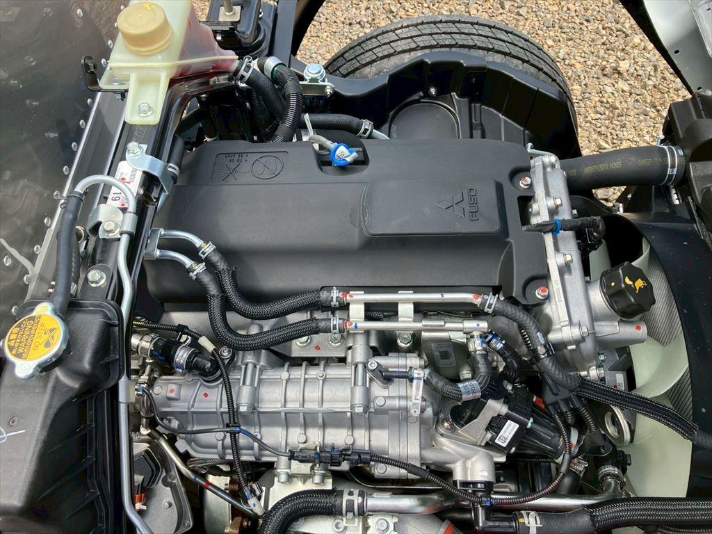 三菱 キャンター 2RG-FEAV0(2WD)の写真19