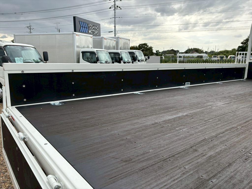 日野 レンジャー 2PG-FC2ABA(2WD)の写真9