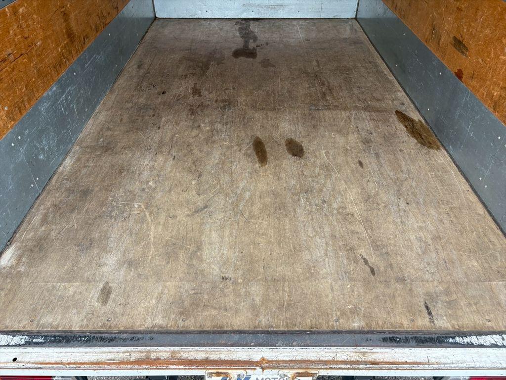 三菱 キャンター 2RG-FBA20(2WD)の写真8