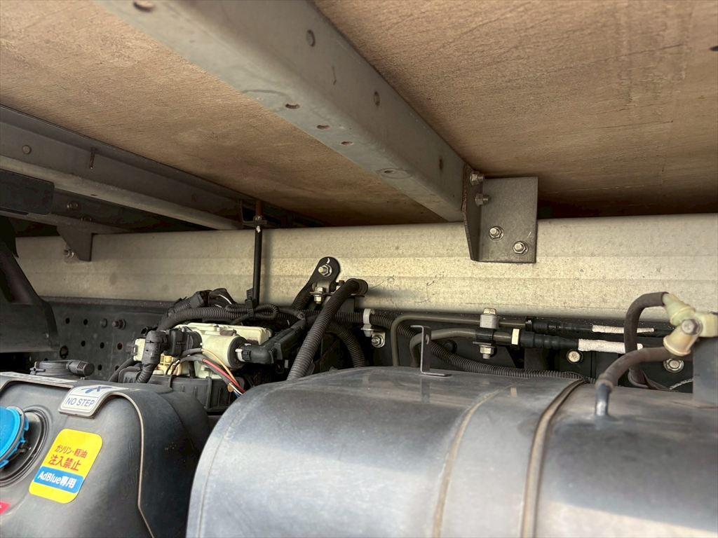 三菱 キャンター 2RG-FBA20(2WD)の写真16