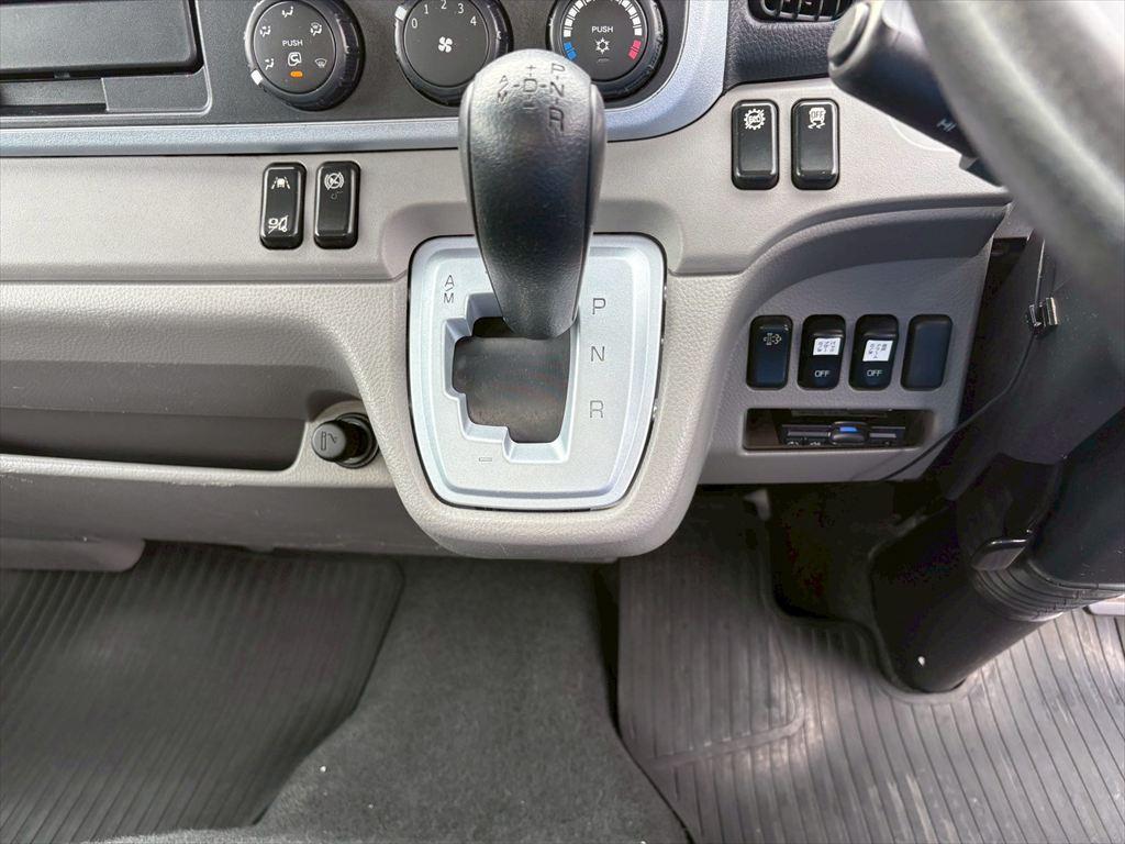 三菱 キャンター 2RG-FBA20(2WD)の写真23