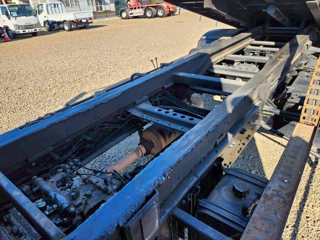 三菱 ファイター KL-FK71HJZ(2WD)の写真14