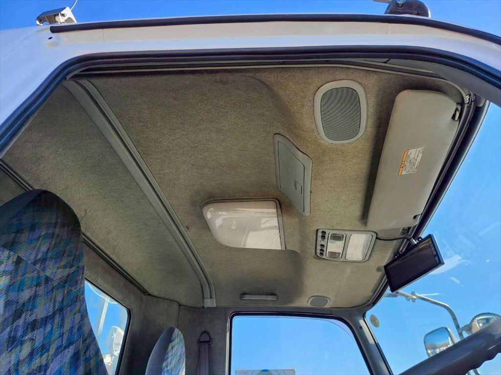 三菱 ファイター KL-FK71HJZ(2WD)の写真24