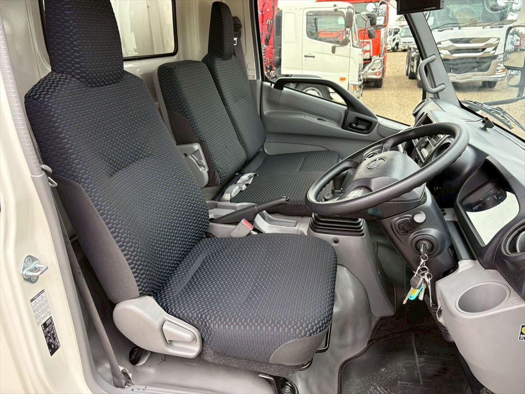 日野 デュトロ 2RG-XZU712M(2WD)の写真21