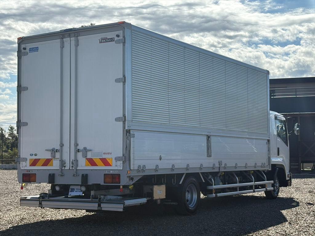 いすゞ フォワード 2RG-FRR90T2(2WD)の写真4