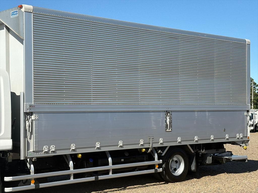 いすゞ フォワード 2RG-FRR90T2(2WD)の写真6