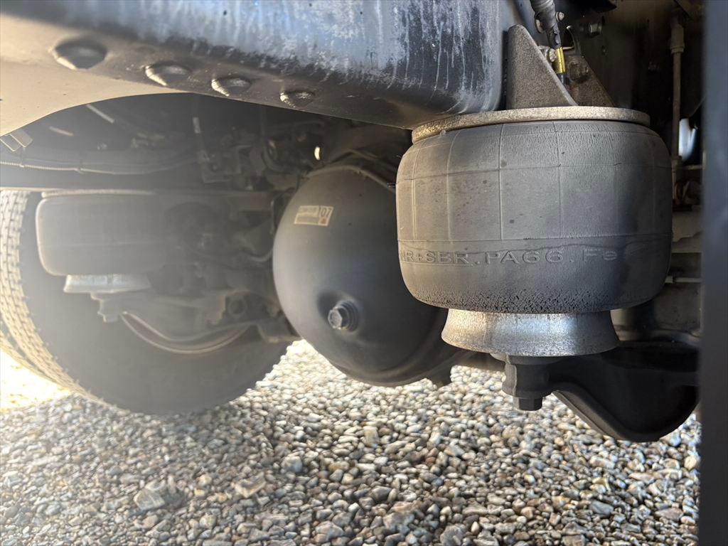 いすゞ フォワード 2RG-FRR90T2(2WD)の写真17