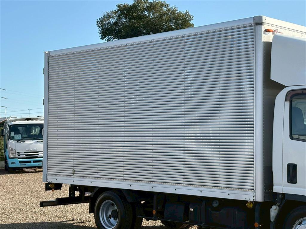 いすゞ エルフ TPG-NMR85AN(2WD)の写真5