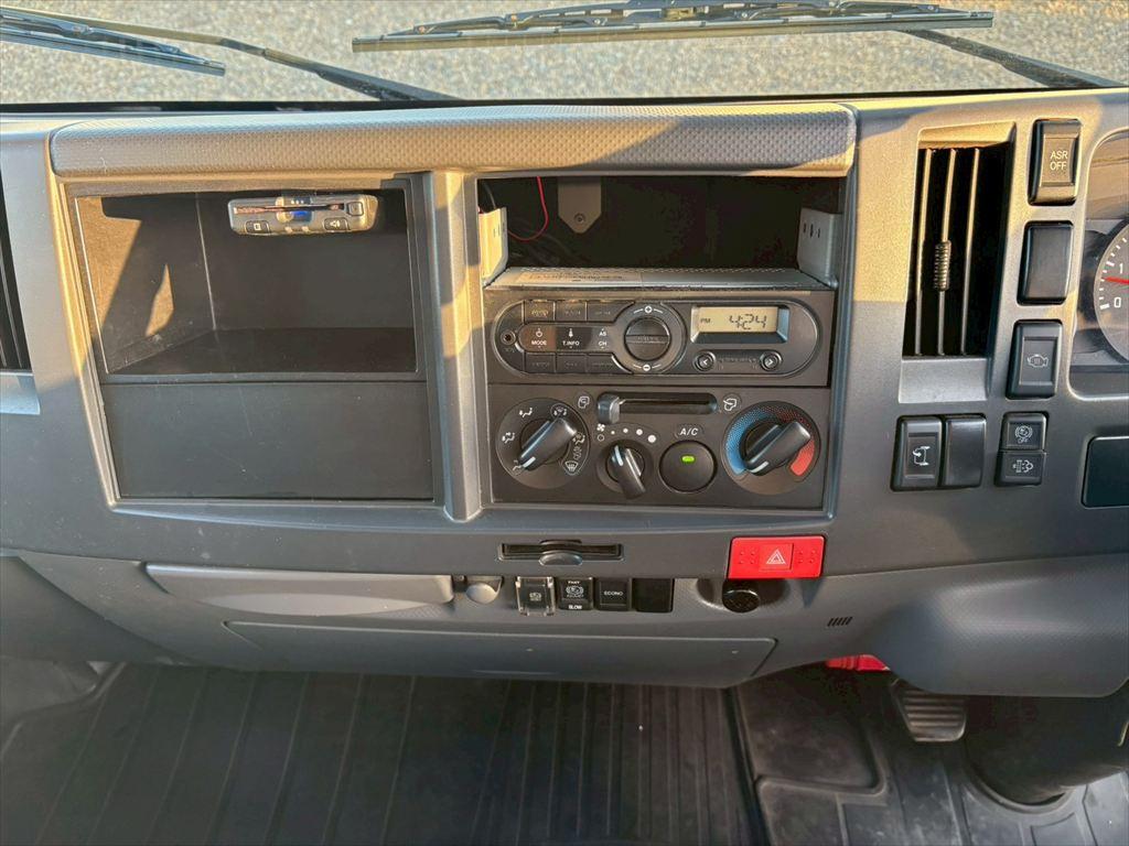 いすゞ エルフ TPG-NMR85AN(2WD)の写真22