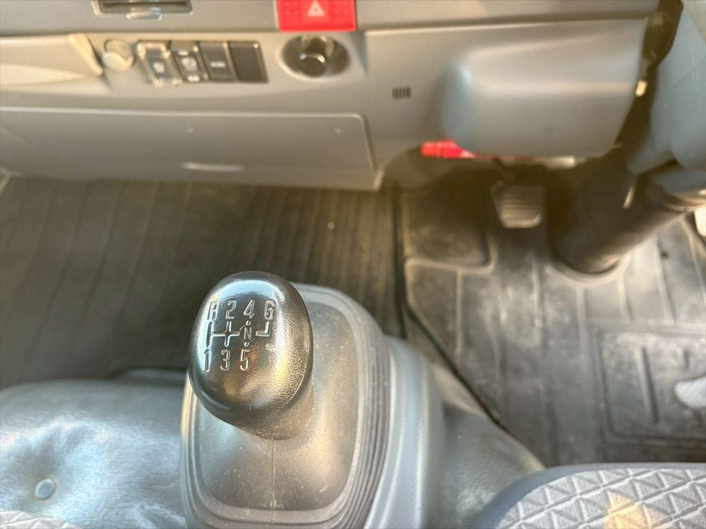 いすゞ エルフ TPG-NMR85AN(2WD)の写真23