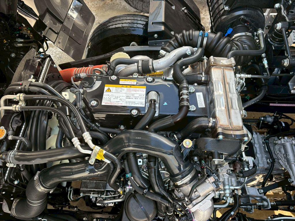 いすゞ フォワード 2RG-FTR90V4(2WD)の写真19