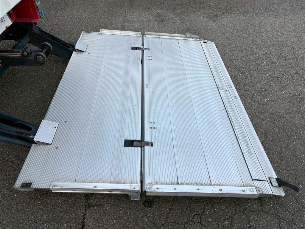 日野 レンジャー 2KG-FC2ABG(2WD)の写真15