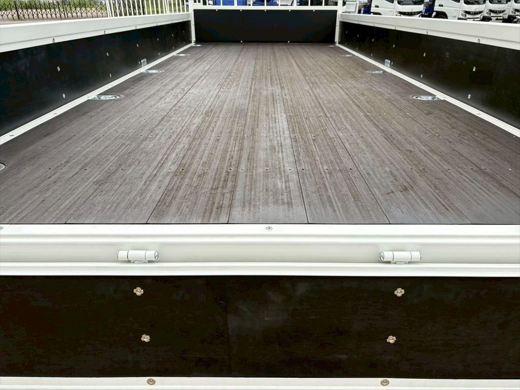 日野 レンジャー 2PG-FC2ABA(2WD)の写真8