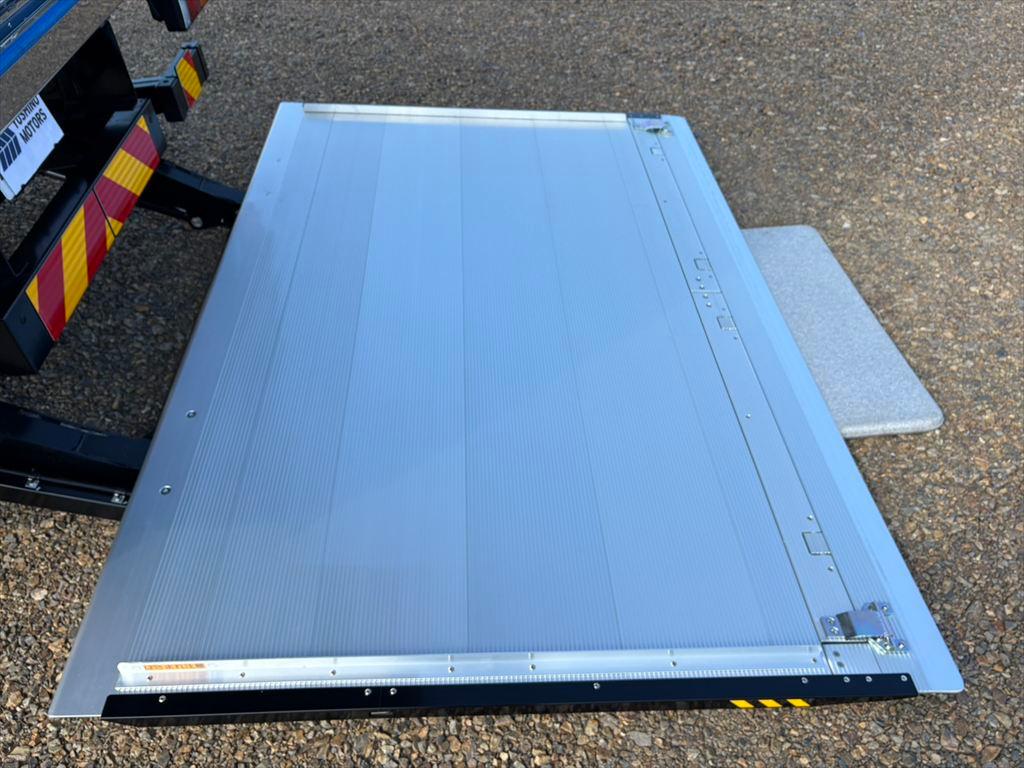 三菱 ファイター 2KG-FK65F(2WD)の写真13