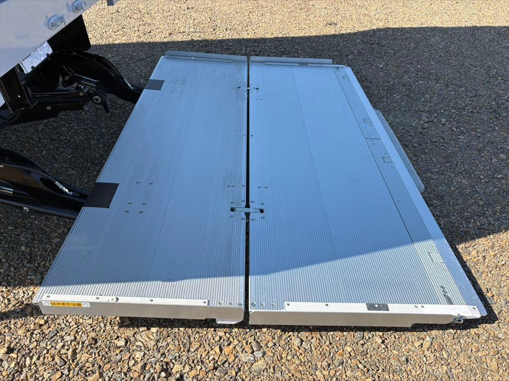 日野 レンジャー 2PG-FD2ABG(2WD)の写真13