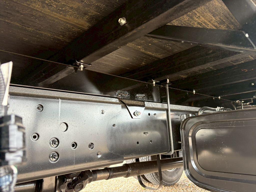 日野 レンジャー 2PG-FC2ABA(2WD)の写真16