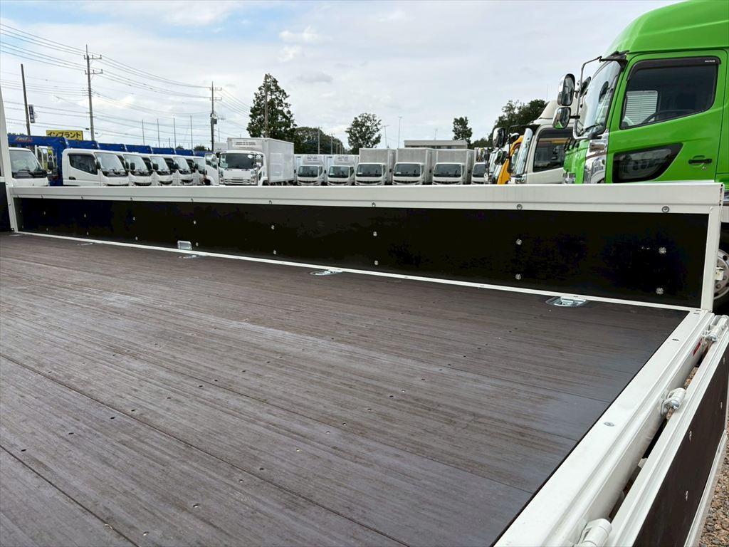 日野 レンジャー 2PG-FC2ABA(2WD)の写真10