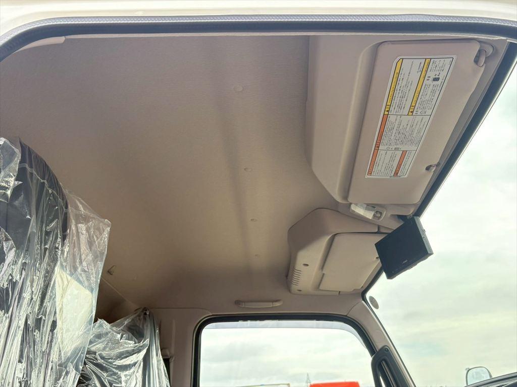 三菱 キャンター 2PG-FEB80(2WD)の写真24