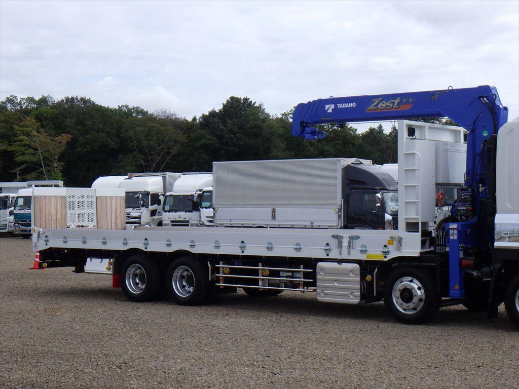 いすゞ ギガ 2PG-CYH77D(8x4)の写真5