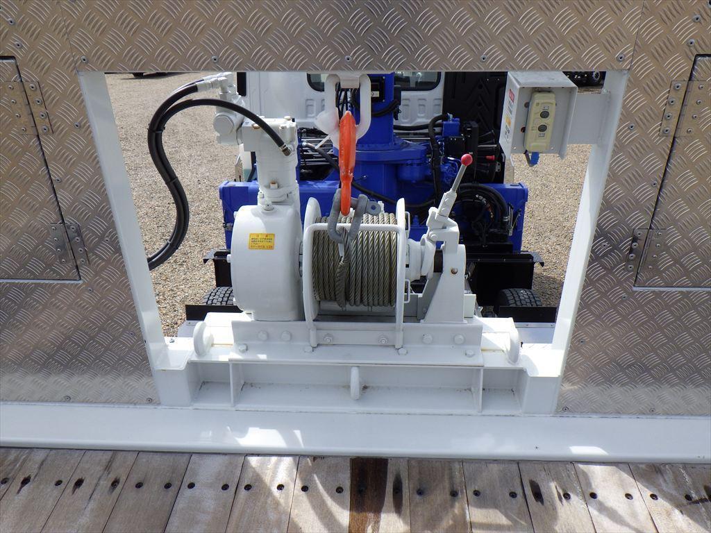 いすゞ ギガ 2PG-CYH77D(8x4)の写真8