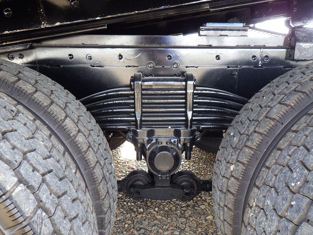 いすゞ ギガ 2PG-CYH77D(8x4)の写真17