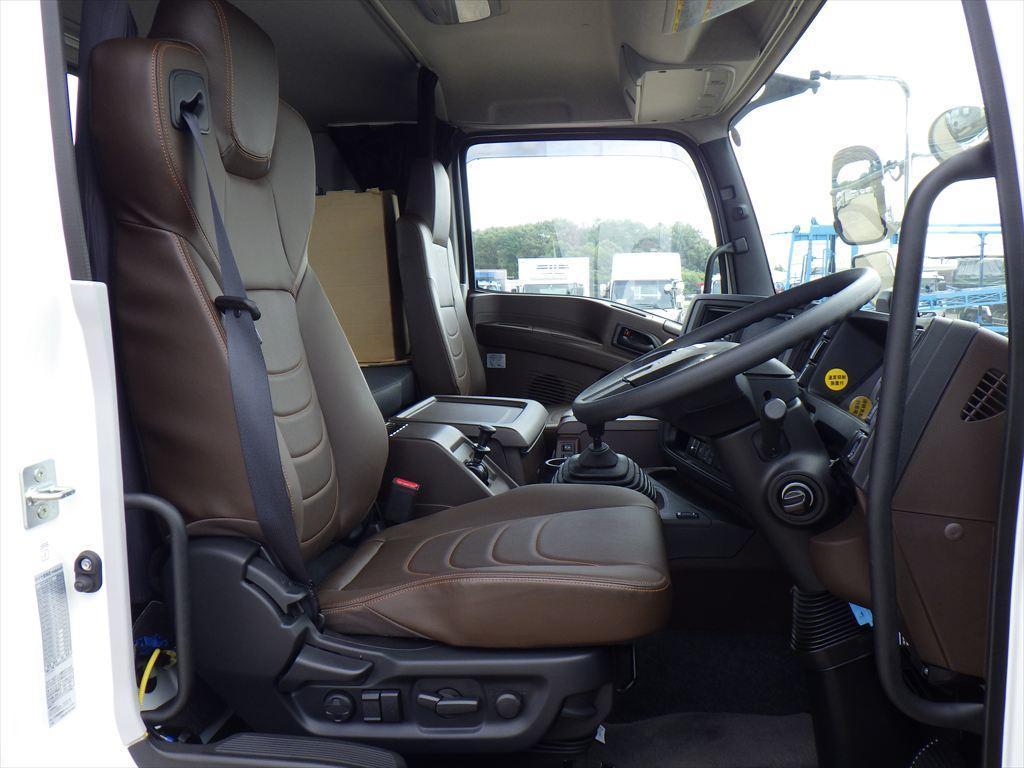 いすゞ ギガ 2PG-CYH77D(8x4)の写真21