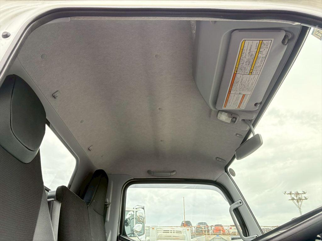 三菱 キャンター 2RG-FEA80(2WD)の写真24