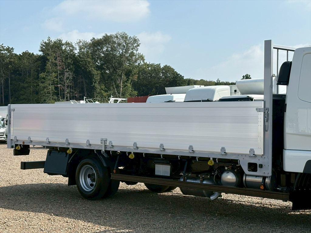 三菱 ファイター 2KG-FK62F(2WD)の写真5