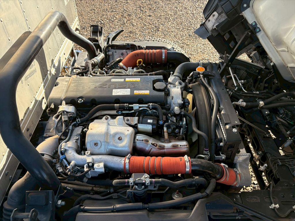 いすゞ エルフ 2RG-NPR88YN(2WD)の写真19