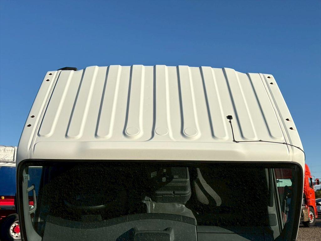 いすゞ エルフ 2RG-NPR88YN(2WD)の写真20